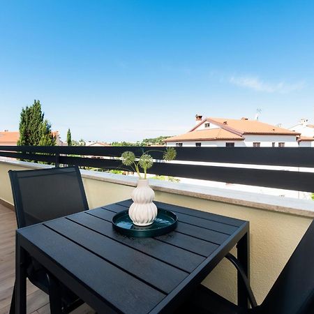 Apartments Sunrise & Sunset Ровинь Экстерьер фото