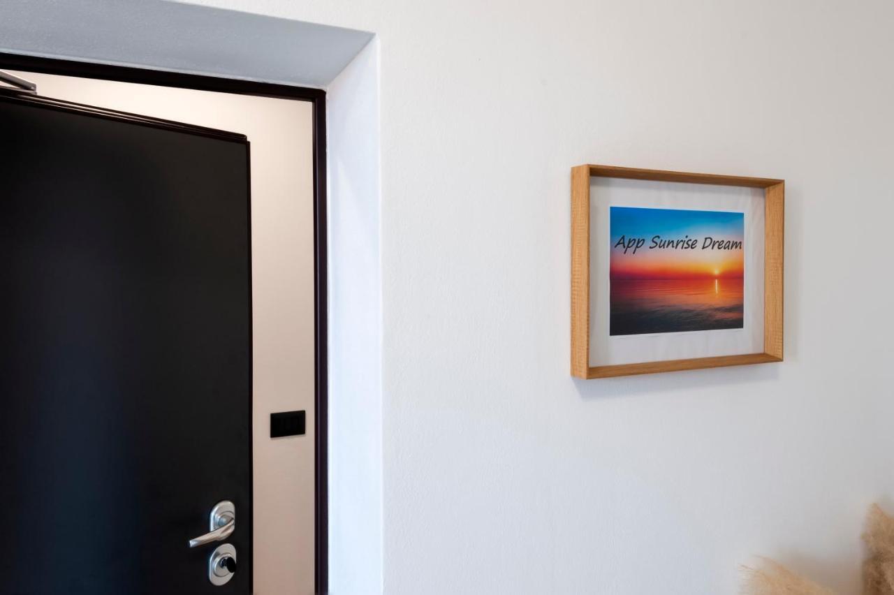 Apartments Sunrise & Sunset Ровинь Экстерьер фото