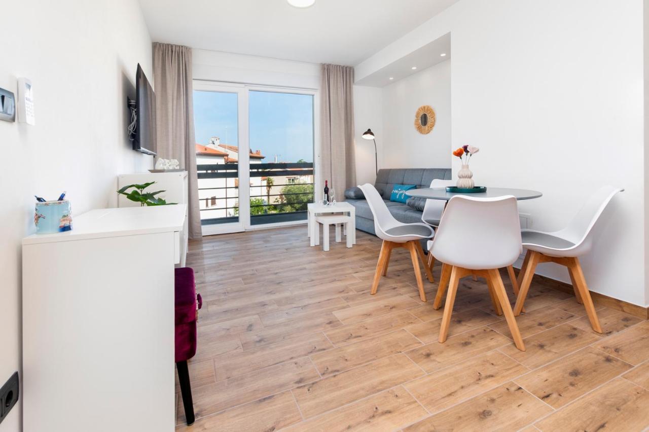 Apartments Sunrise & Sunset Ровинь Экстерьер фото