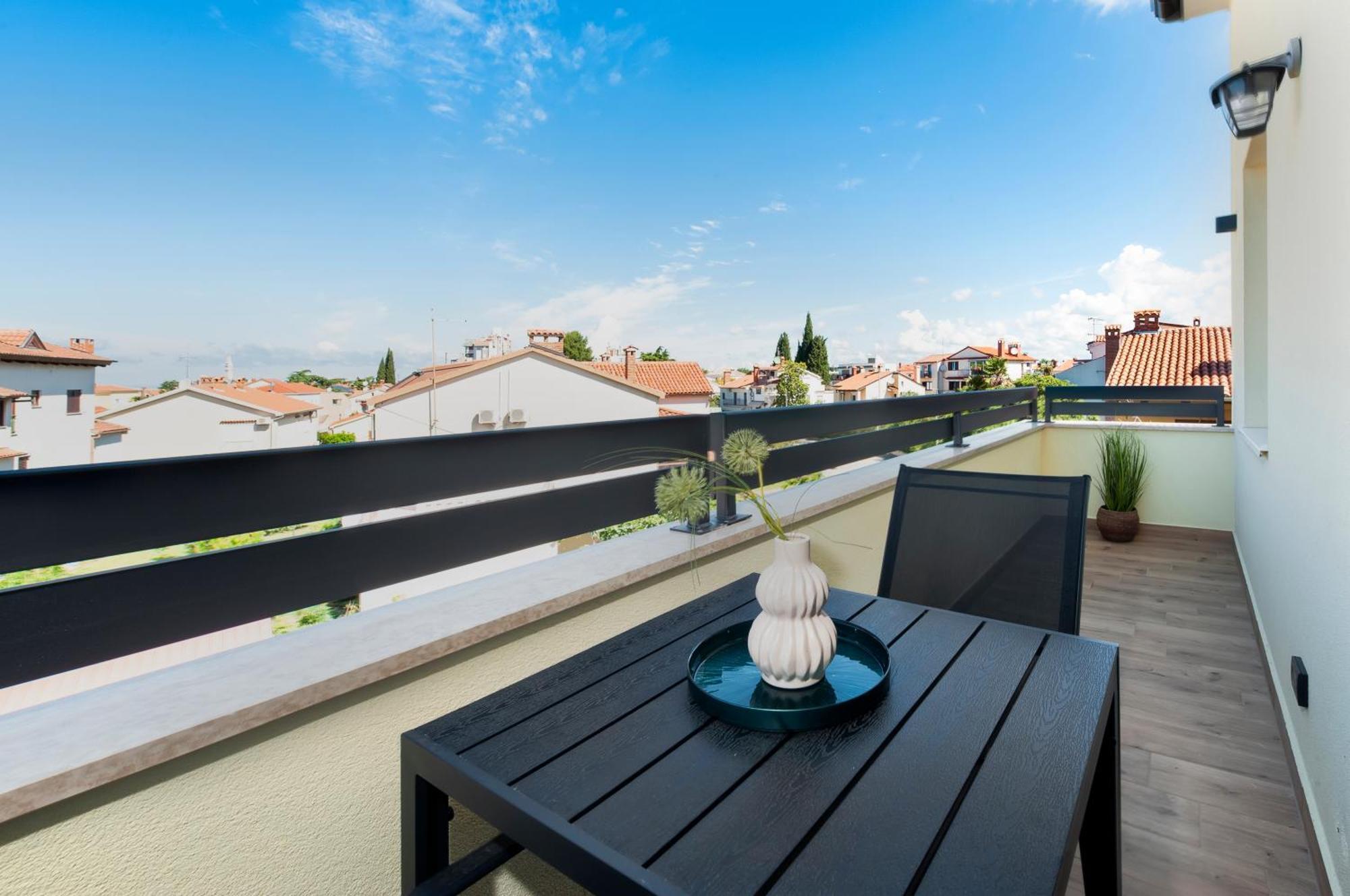 Apartments Sunrise & Sunset Ровинь Экстерьер фото